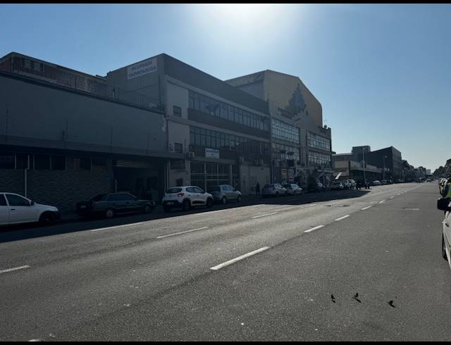 364M² FACTORY TO LET IN DURBAN CENTRAL